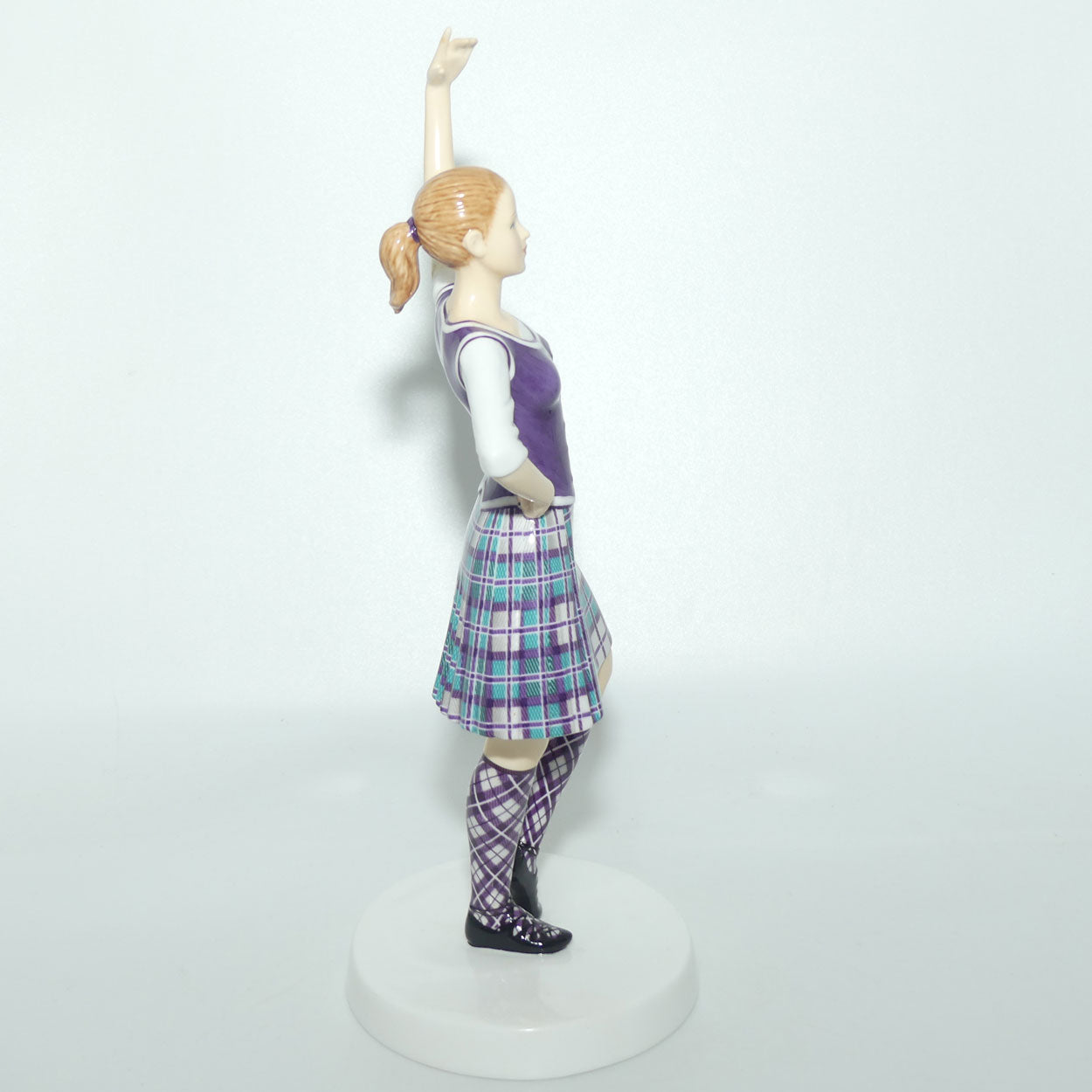 HN5572 Royal Doulton figure Dances of the World | Scottish Highland Fling | LE 272/2500 | boxed