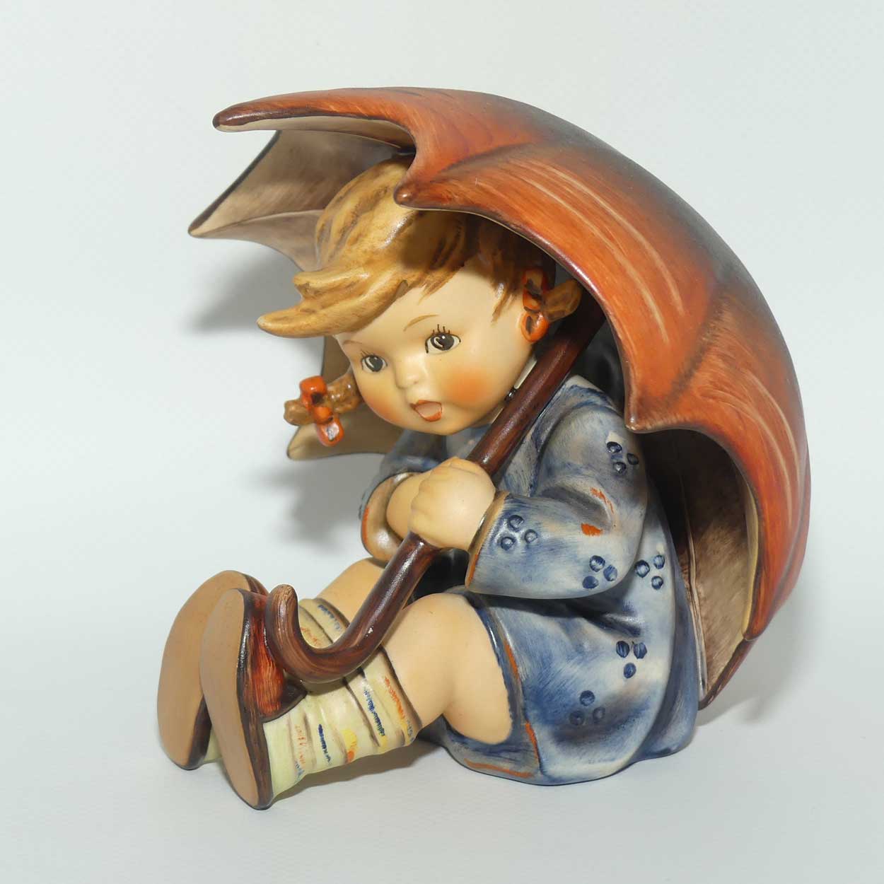 HUM0152/0A-0152/0B MI Hummel figure pair Umbrella Boy & Umbrella Girl | TMK6