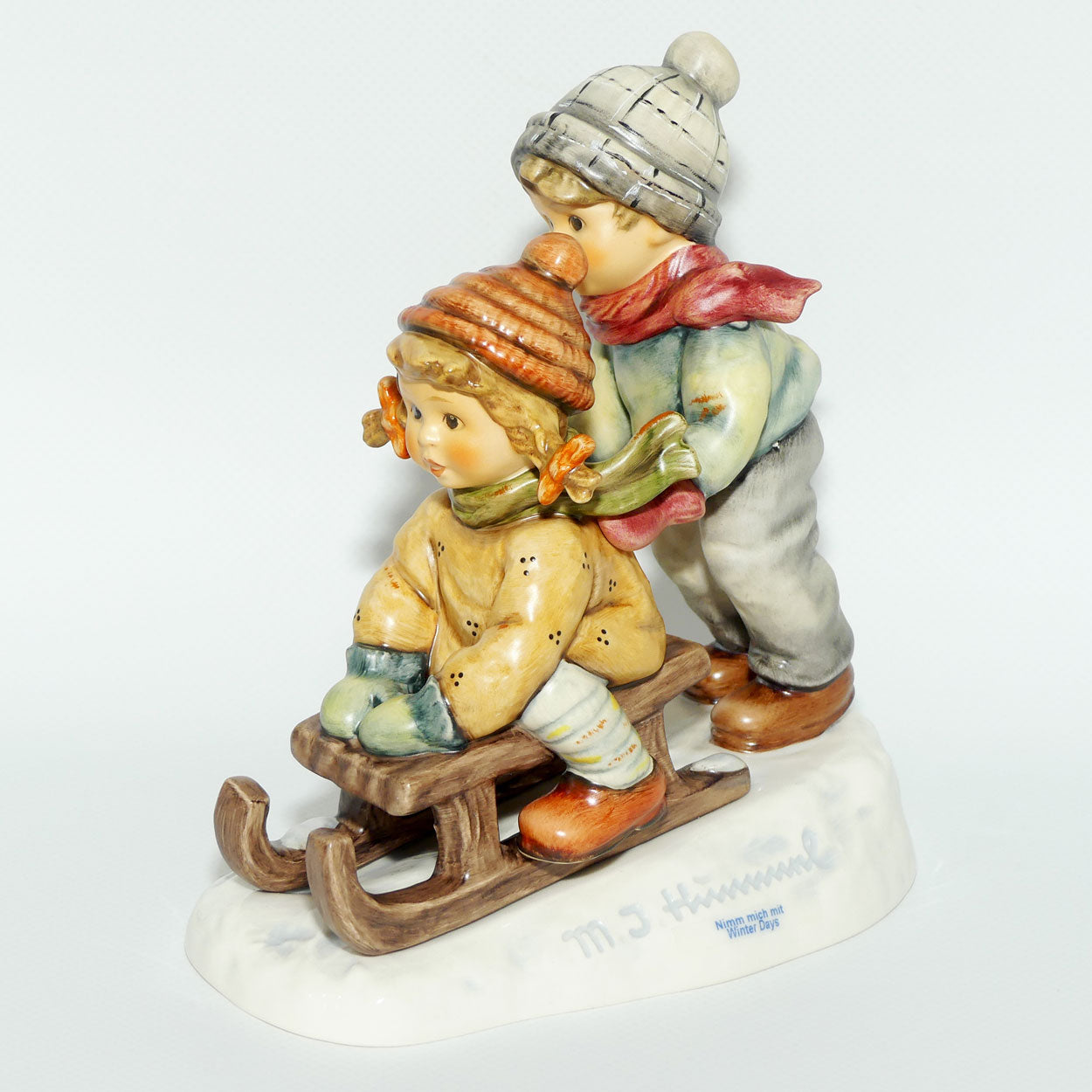 HUM2072  MI Hummel figure Winter Days | TMK8 | First Issue 2004 | boxed