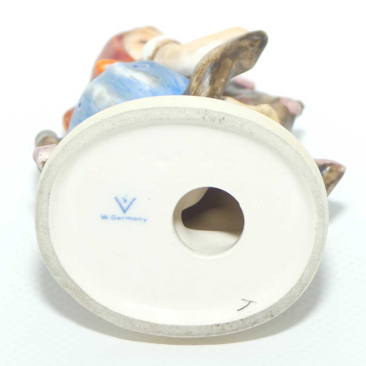 HUM0141/3/0 MI Hummel figure Apple Tree Girl | TMK3