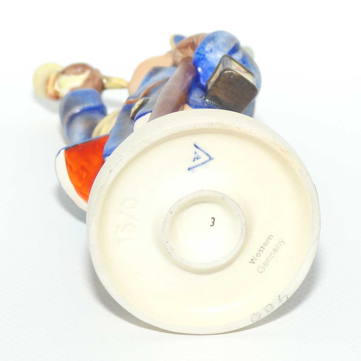 HUM0015/0 MI Hummel figure Hear Ye, Hear Ye | TMK3