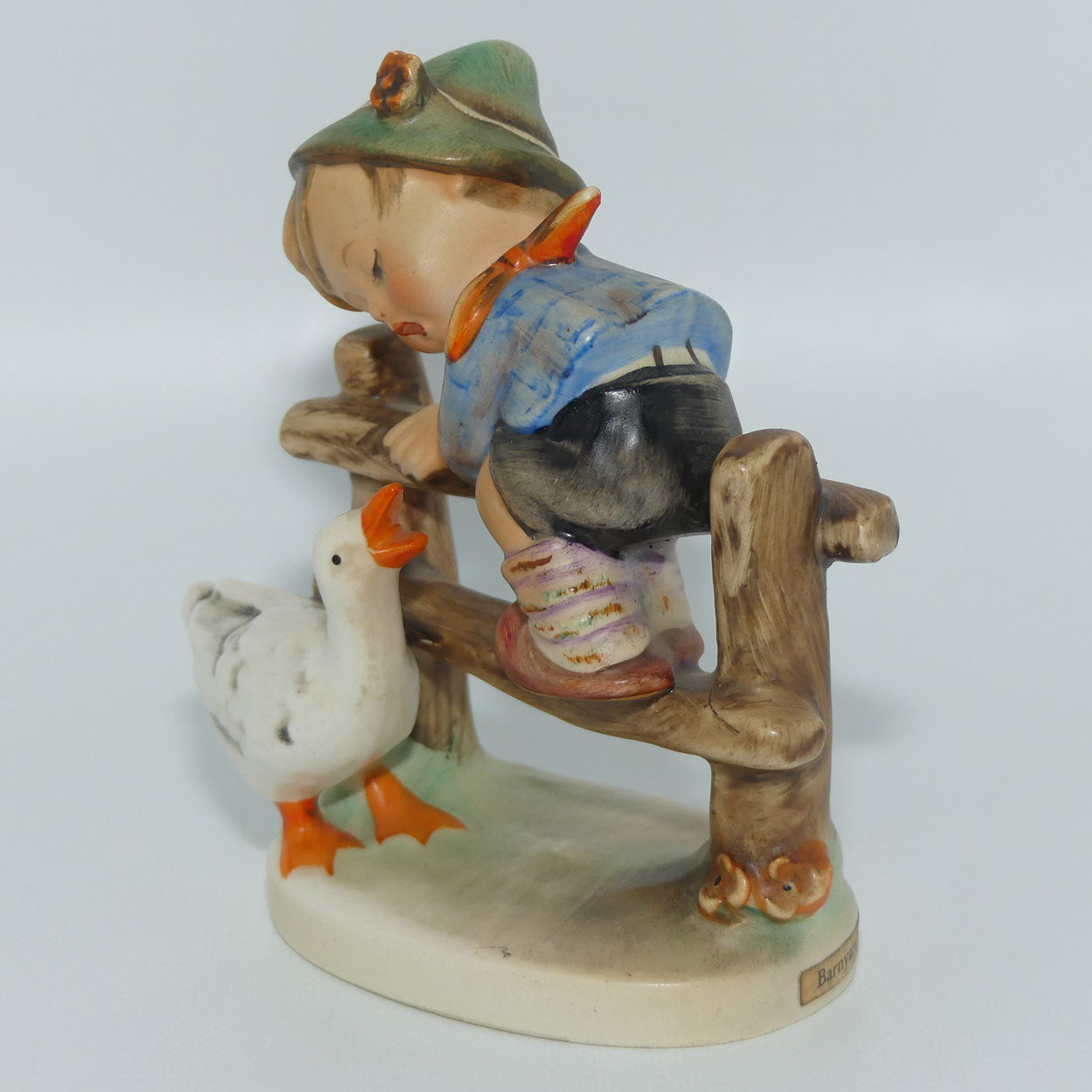 HUM0195/2/0 MI Hummel figure Barnyard Hero | TMK3