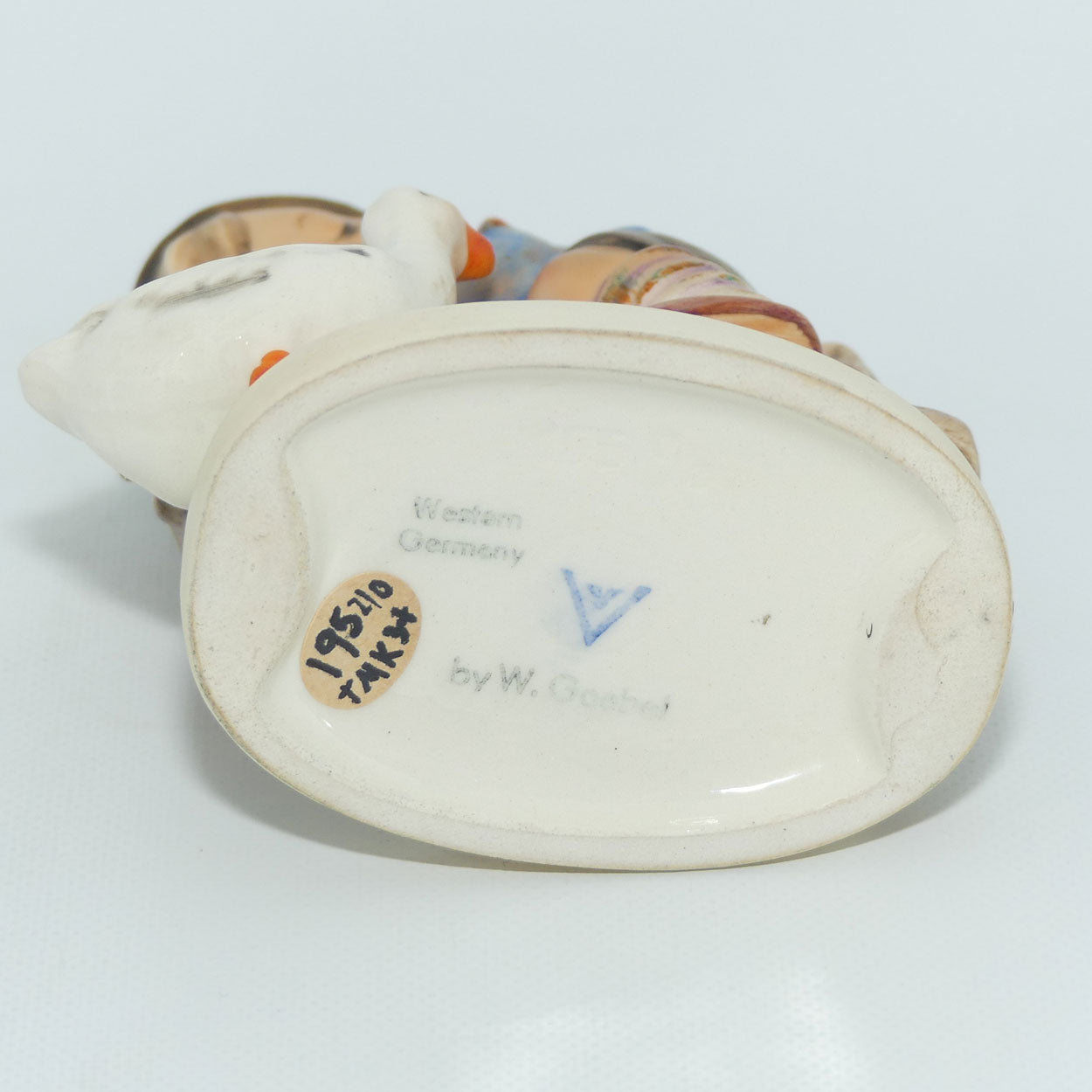 HUM0195/2/0 MI Hummel figure Barnyard Hero | TMK3