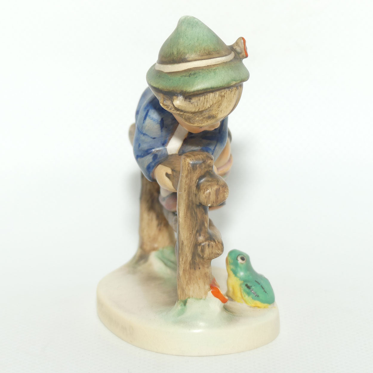 HUM0201/2/0 MI Hummel figure Retreat to Safety | TMK4