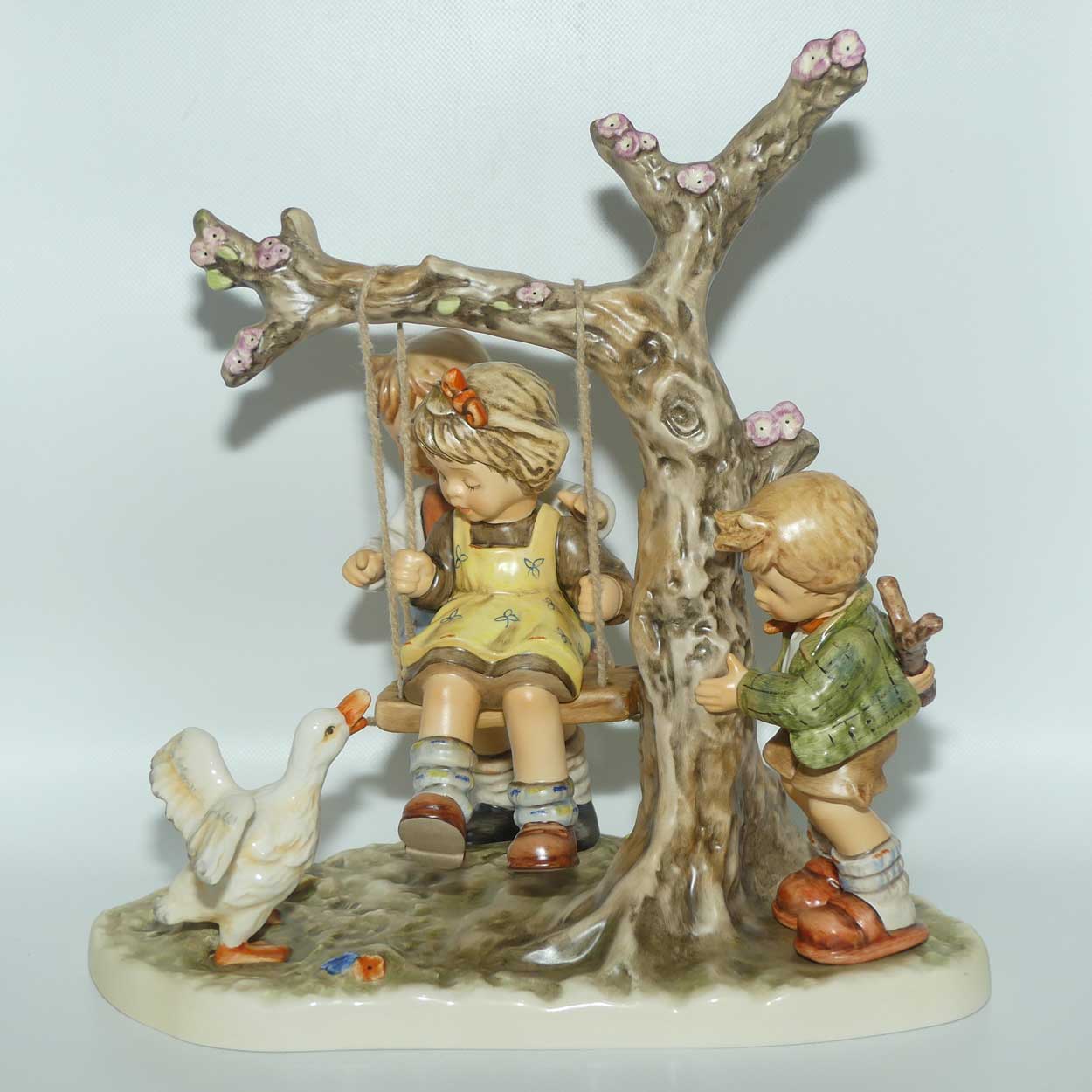 HUM2097 MI Hummel figure Can I Play | Moments in Time Collection | Ltd Ed | boxed