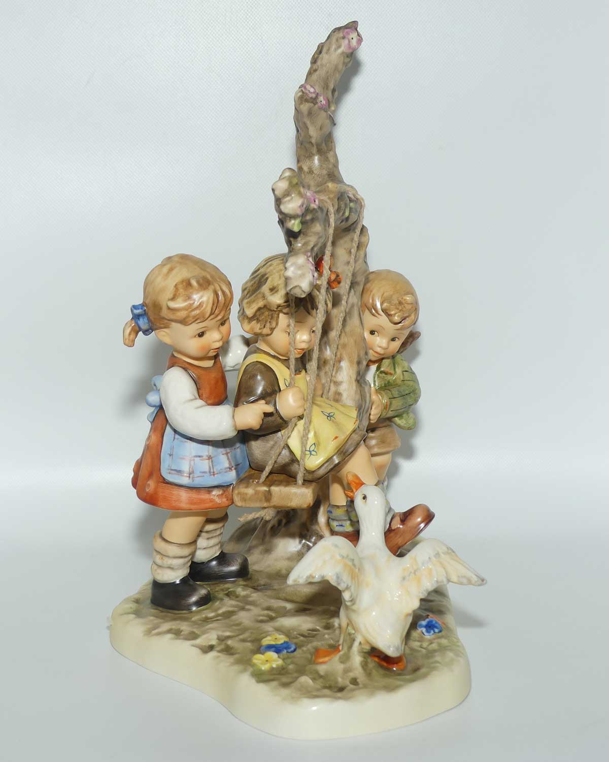 HUM2097 MI Hummel figure Can I Play | Moments in Time Collection | Ltd Ed | boxed