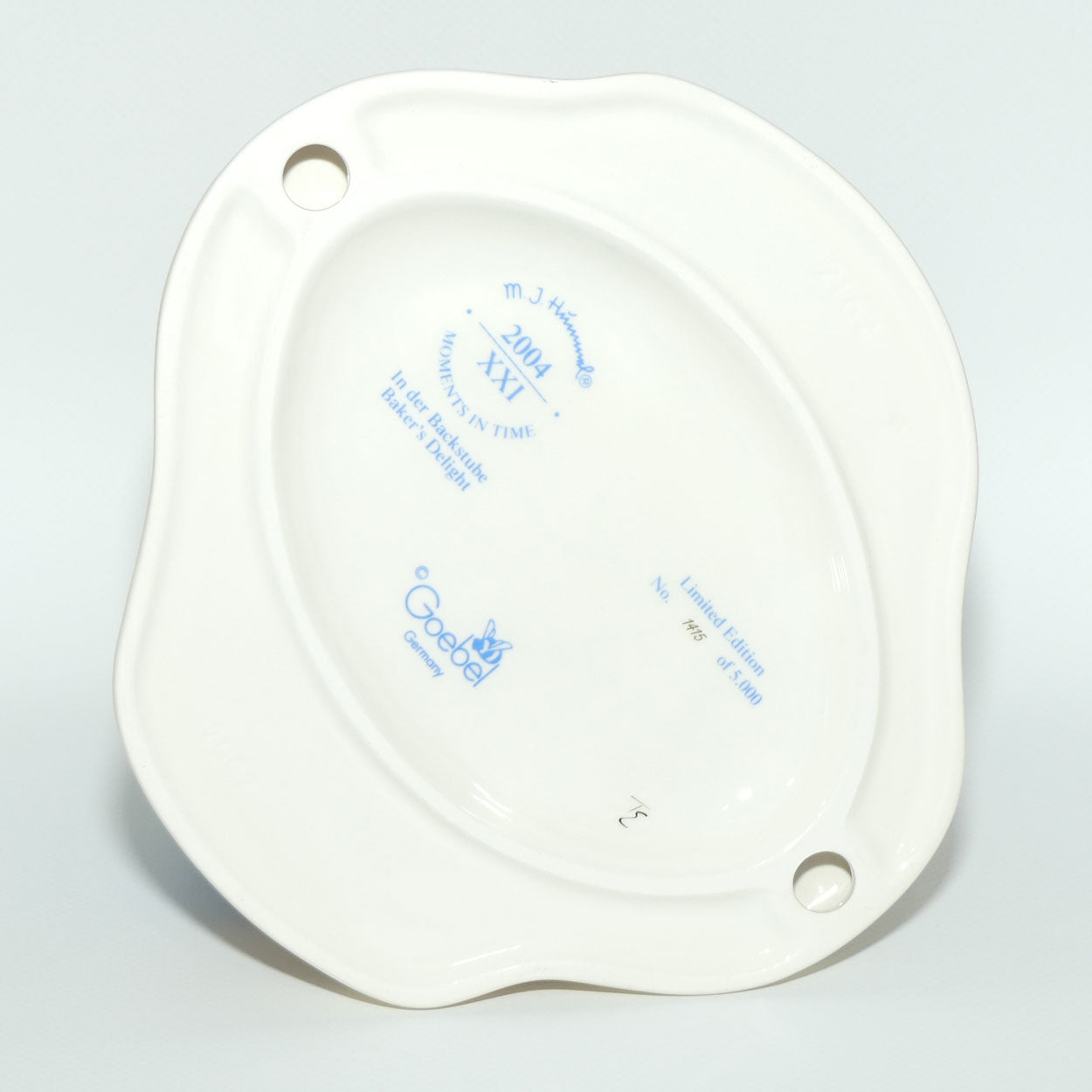 HUM2162 MI Hummel figure Baker's Delight | TMK8 | LE 1415/5000 | boxed