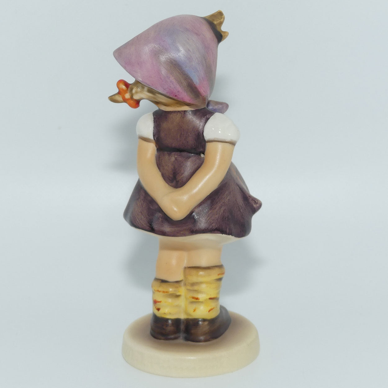 HUM0258 MI Hummel figure Which Hand? | TMK5