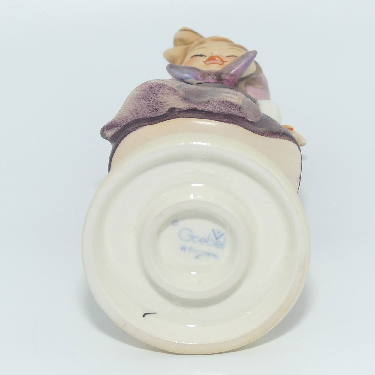 HUM0258 MI Hummel figure Which Hand? | TMK5