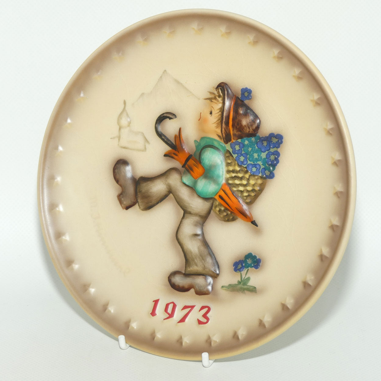 HUM0266 MI Hummel Annual Plate 1973 | Globe Trotter | Boxed