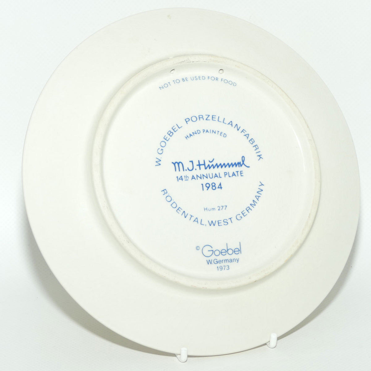 HUM0277 MI Hummel Annual Plate 1984 | Little Helper