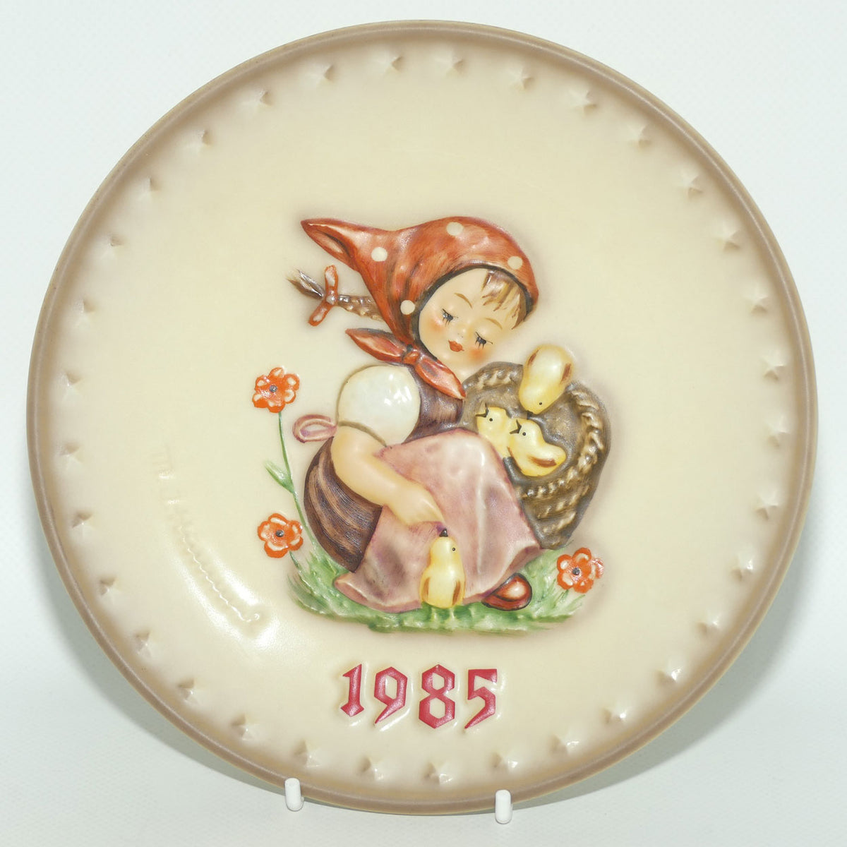 HUM0278 MI Hummel Annual Plate 1985 | Chick Girl