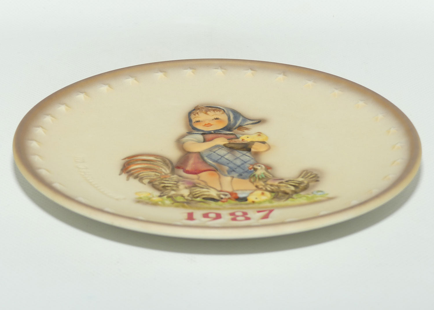 HUM0283 MI Hummel Annual Plate 1987 | Feeding Time | #1