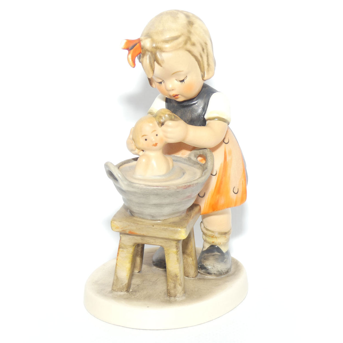 HUM0319 MI Hummel figure Doll Bath | TMK4