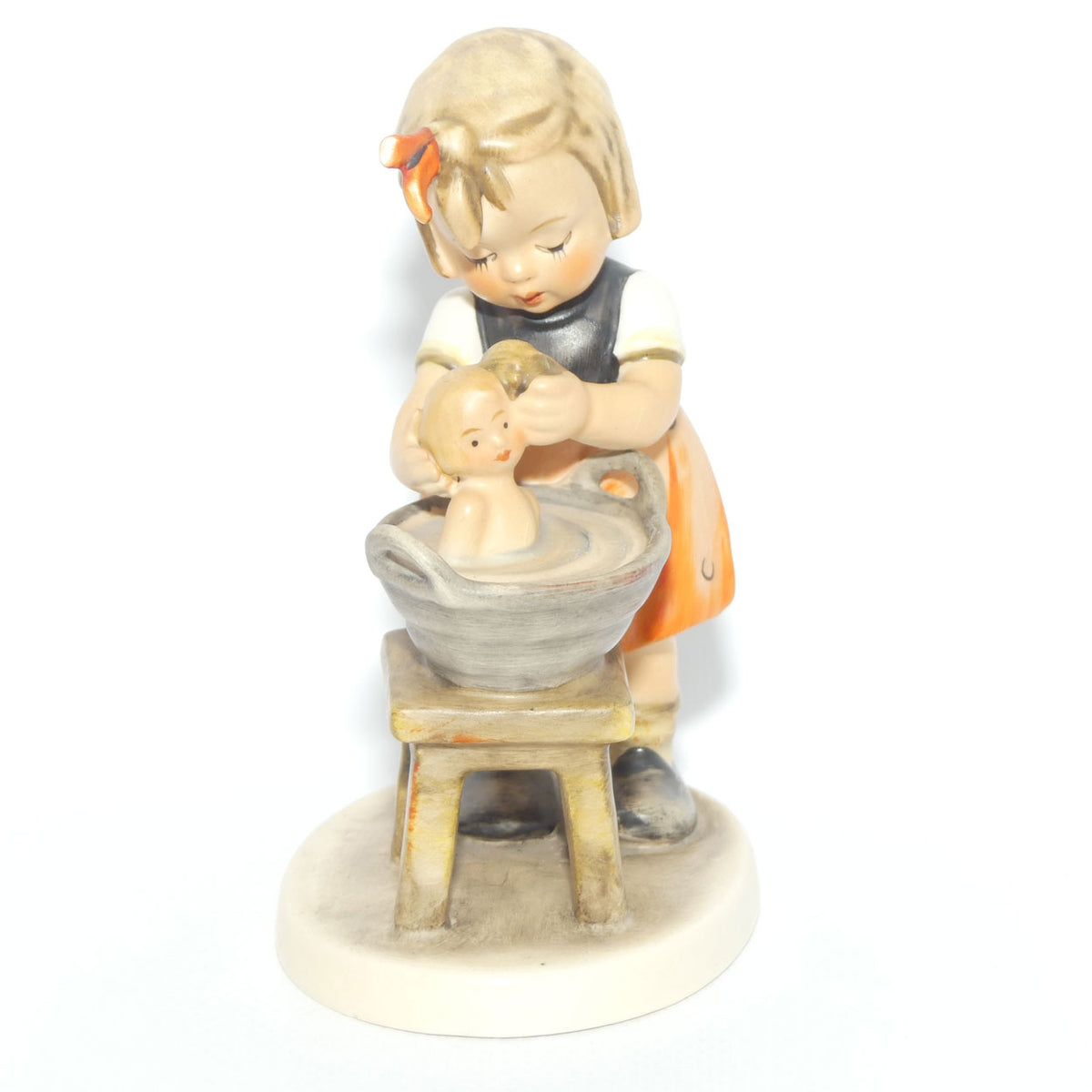 HUM0319 MI Hummel figure Doll Bath | TMK4