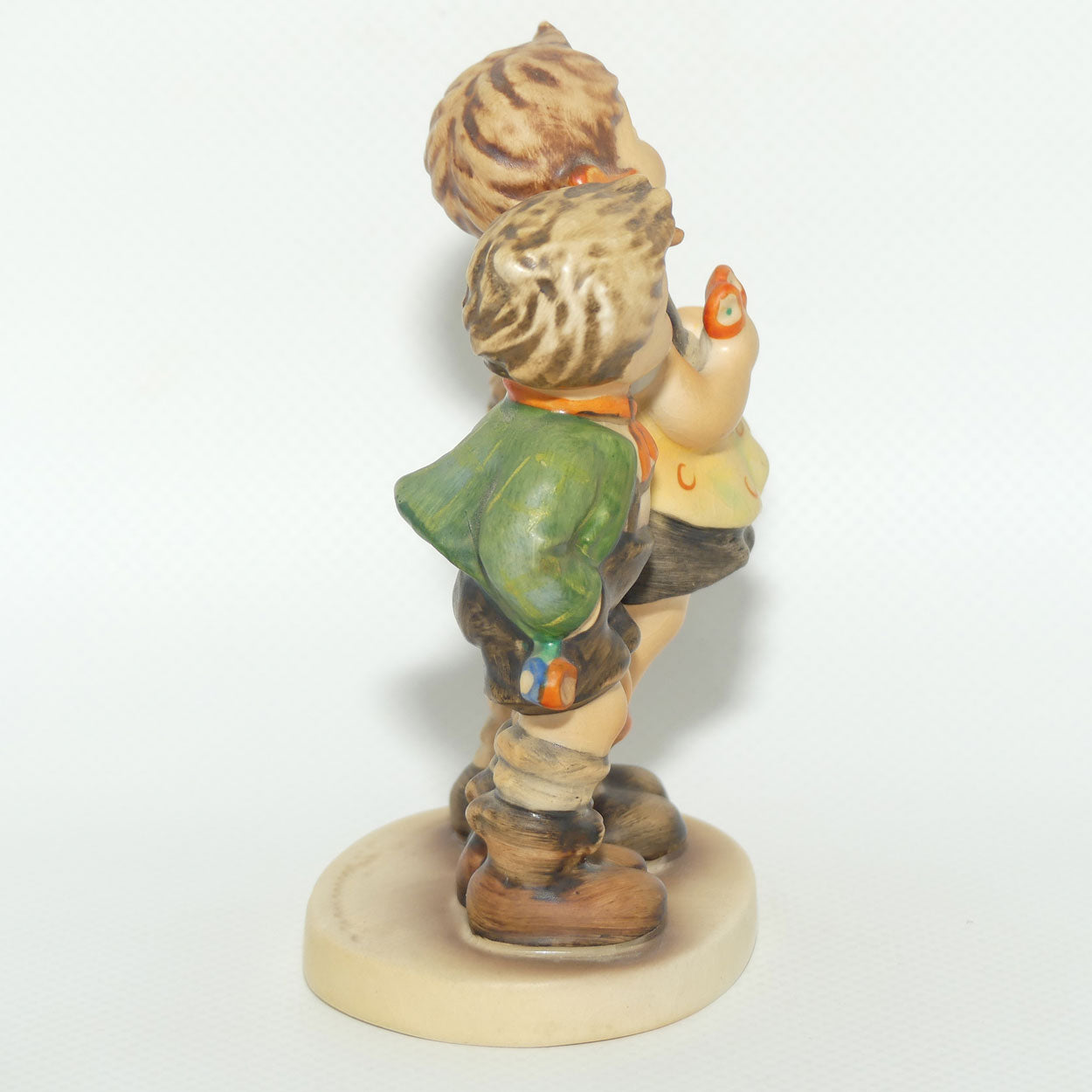 HUM0049/3/0 MI Hummel figure To Market | TMK5