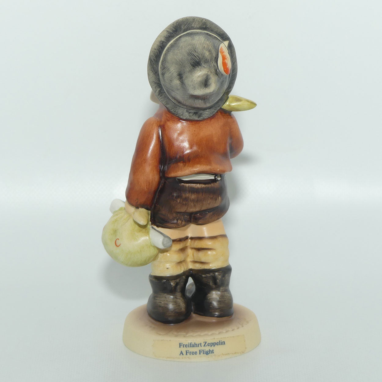 HUM0569 MI Hummel figure A Free Flight | TMK7