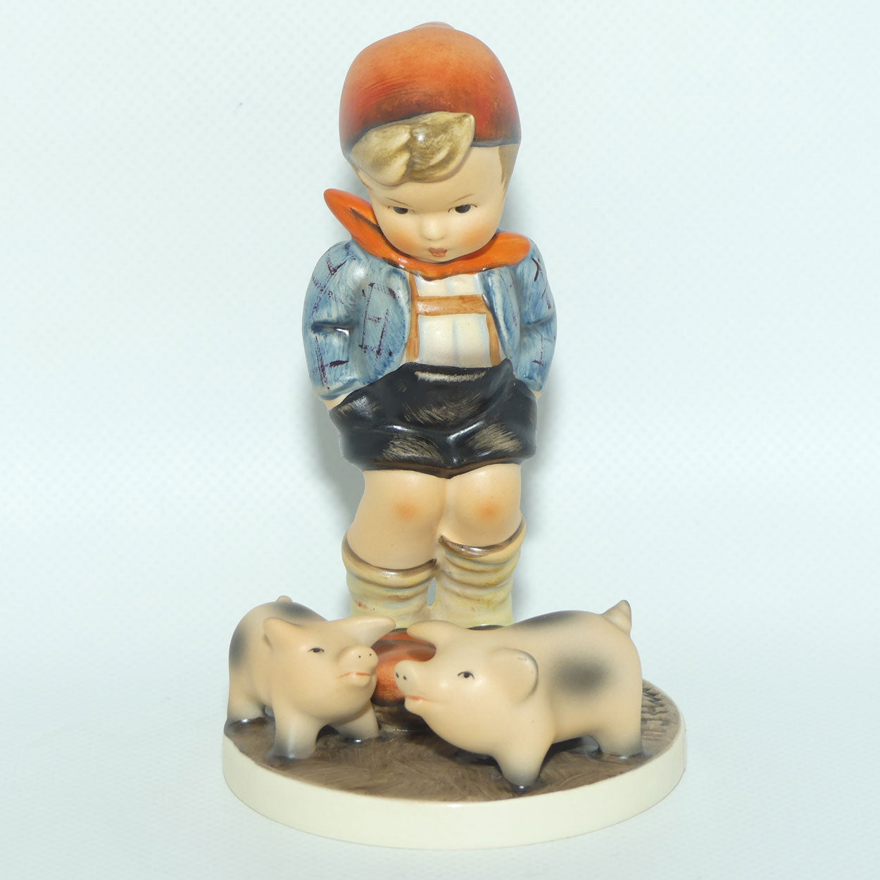 HUM0066 MI Hummel figure Farm Boy | TMK7 | boxed