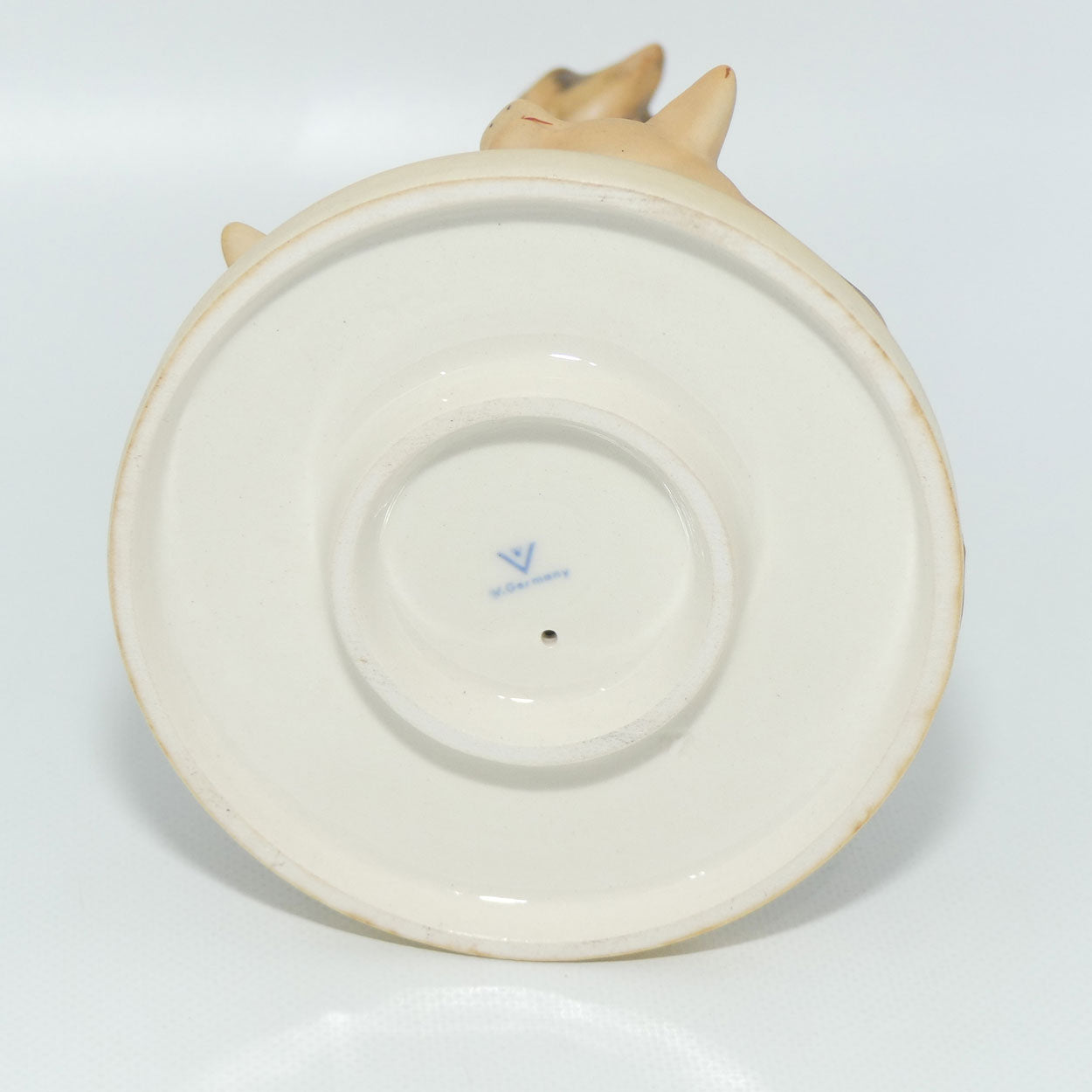 HUM0066 MI Hummel figure Farm Boy | TMK3