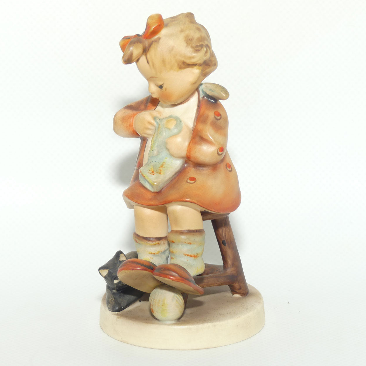 HUM0133 MI Hummel Mother's Helper | TMK3