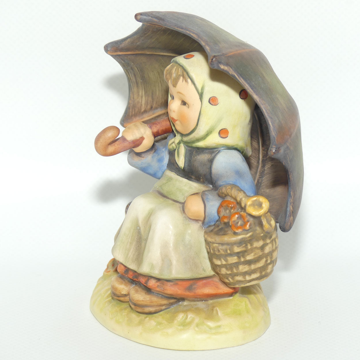 HUM0408/0 MI Hummel figure Smiling Through | TMK6
