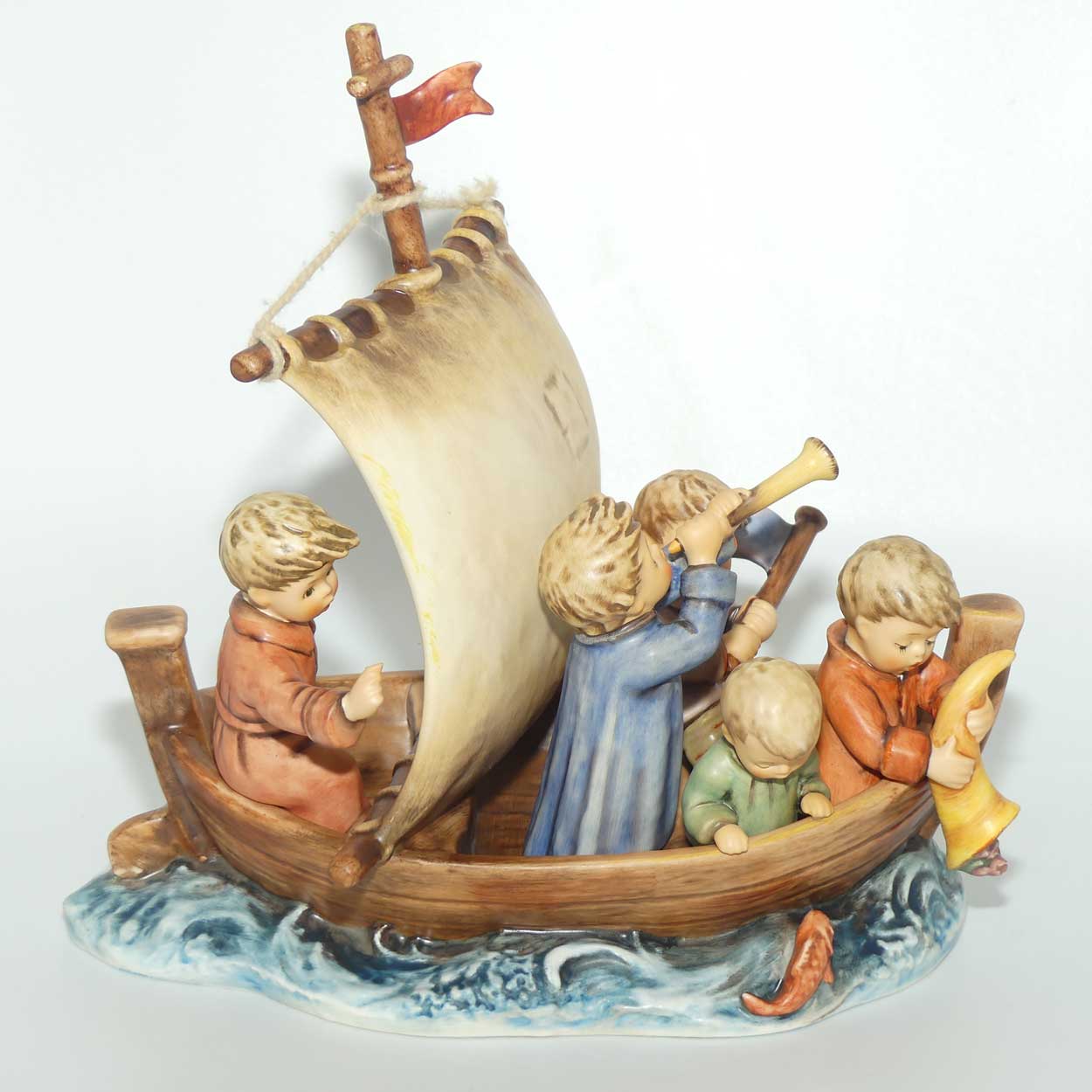 HUM0530 MI Hummel figure Land In Sight | Ltd Ed #10217 | boxed