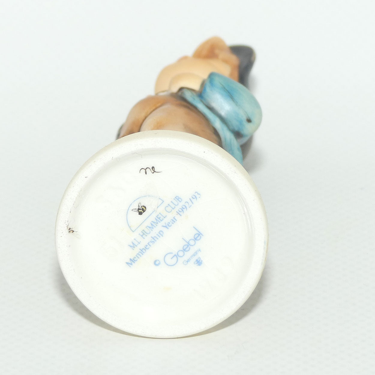 HUM0560 MI Hummel figure Lucky Fellow