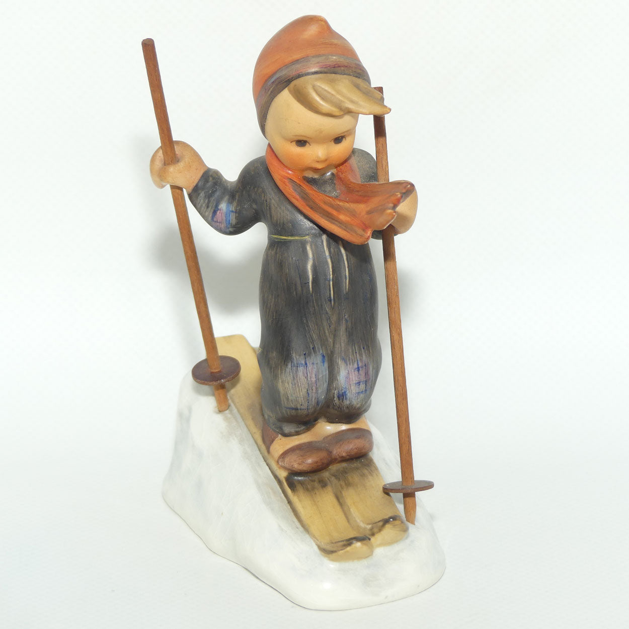 HUM0059 MI Hummel figure Skier (Wooden Poles) | TMK3