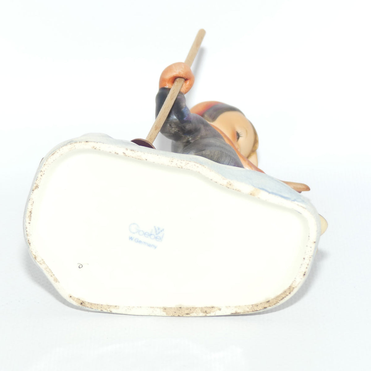 HUM0059 MI Hummel figure Skier (Wooden Poles) | TMK 5
