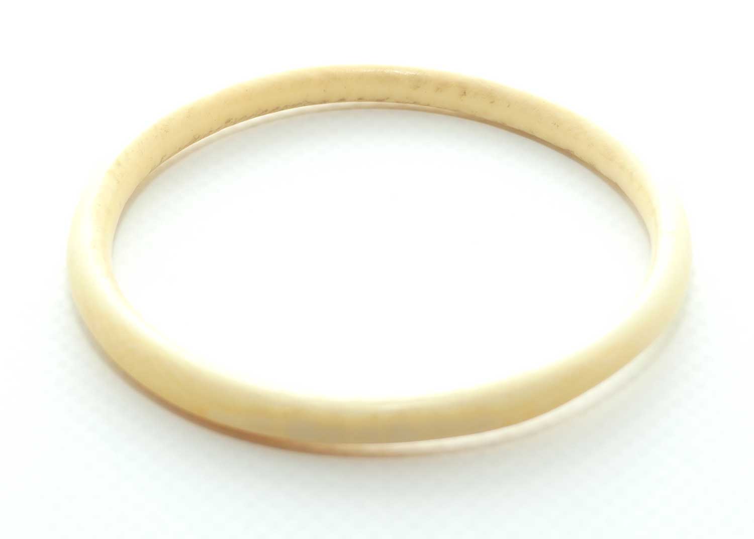Antique Ivory Ladies Bangle | almost Round Shape | 6mm wide | #2