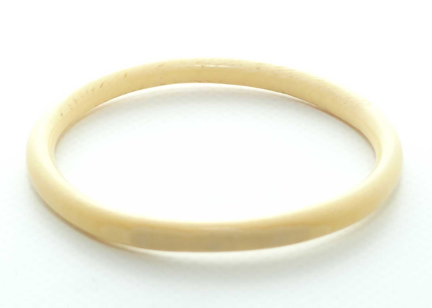 Antique Ivory Ladies Bangle | Round Shape | 6mm wide