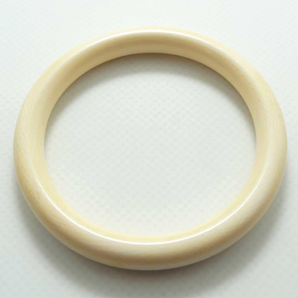 Antique Ivory Ladies Bangle | Round Shape | 9mm thick