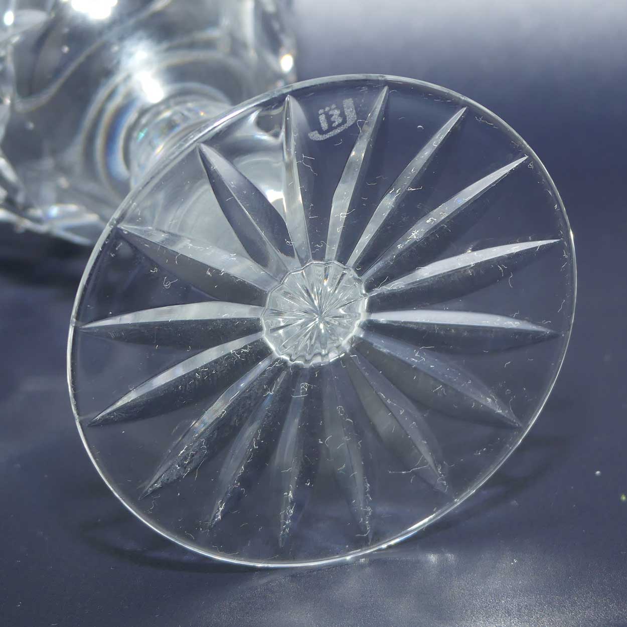 Set of 4 Diamond Cut Crystal wine glasses | JB | 175mls