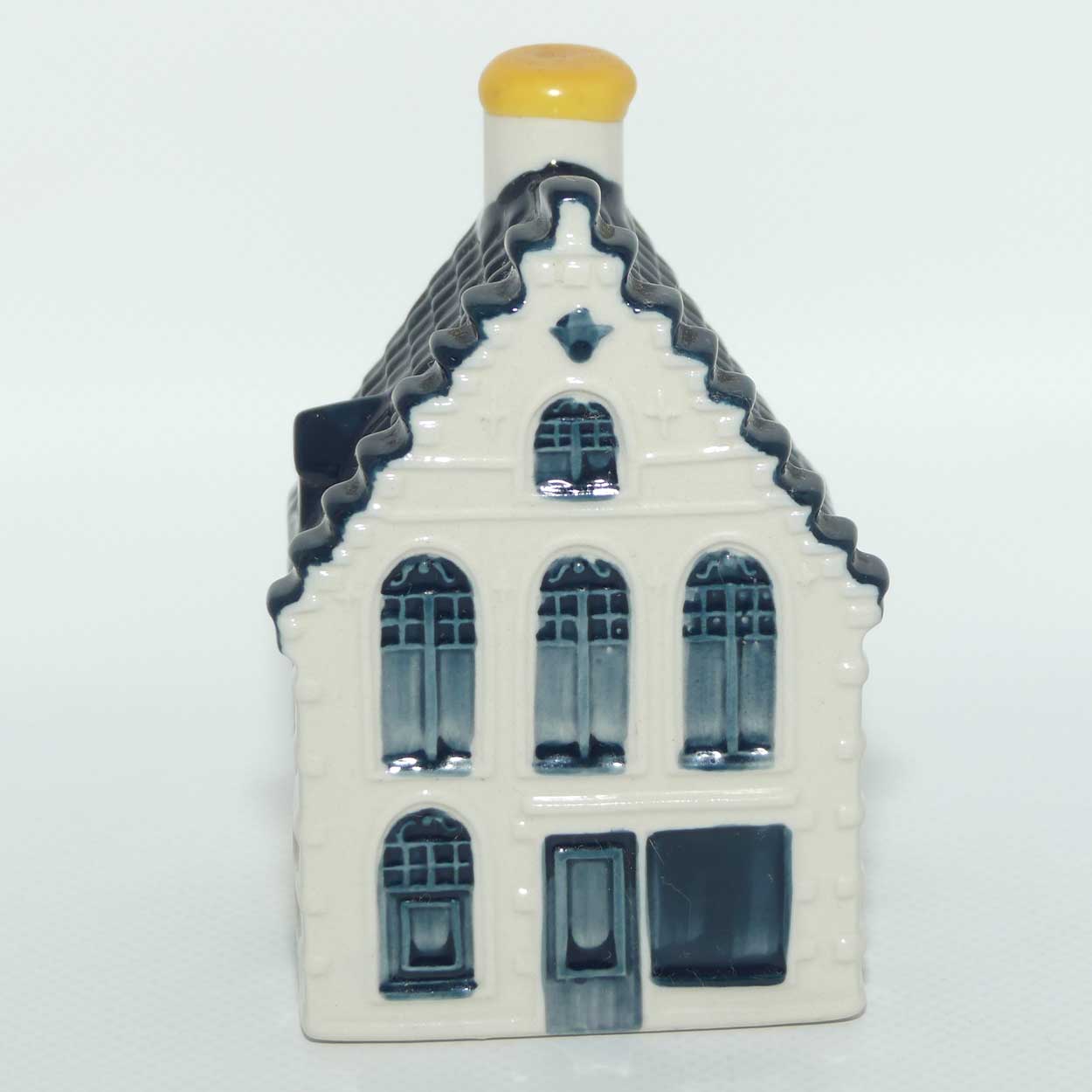 Delft Blue Cottage House miniature decanter for KLM by Bols | House 49