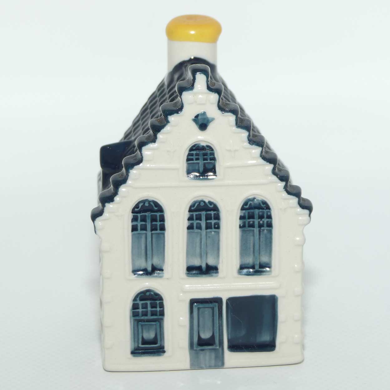 Delft Blue Cottage House miniature decanter for KLM by Bols | House 49