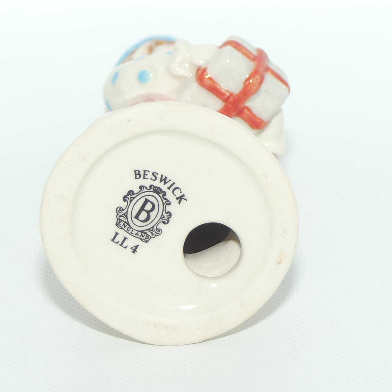 LL04 Beswick Little Lovables Just for You