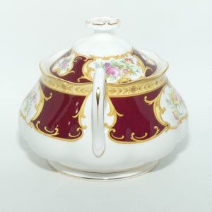 Royal Albert Bone China Lady Hamilton lidded sugar bowl with handles | © 1939 Royal Albert Ltd  