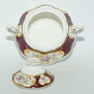 Royal Albert Bone China Lady Hamilton lidded sugar bowl with handles | © 1939 Royal Albert Ltd  