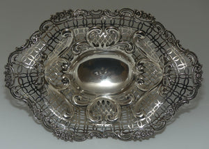 Victorian Sterling Silver pierced gallery Bridal Basket  | London 1891 | 560g