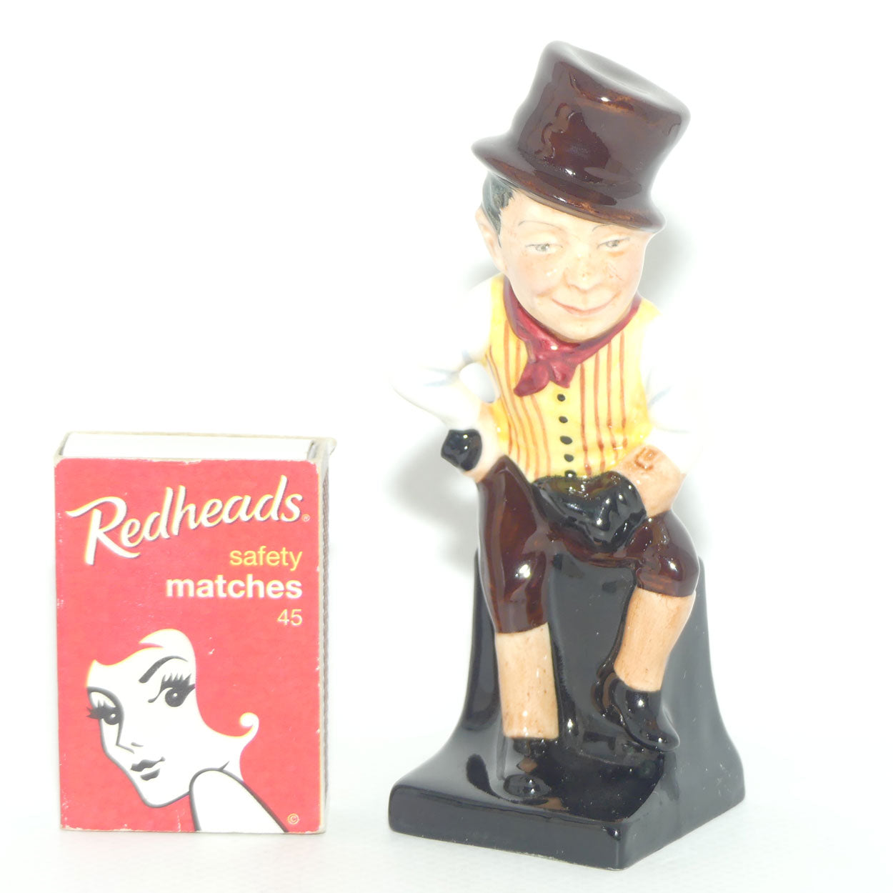 M48 Royal Doulton figure Sam Weller