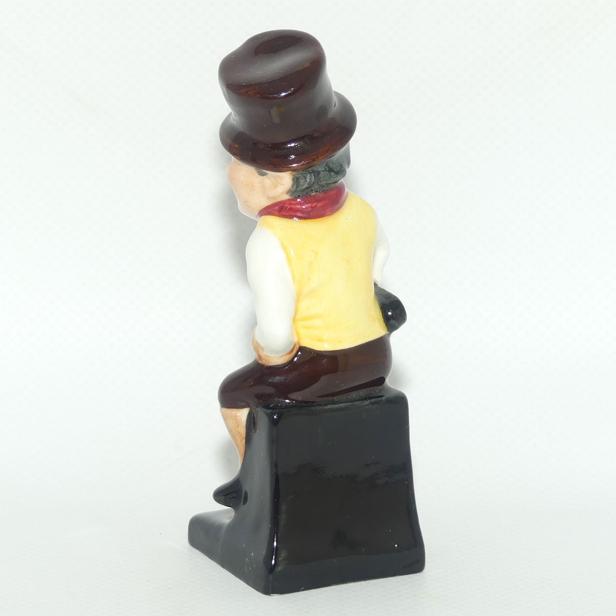 M48 Royal Doulton figure Sam Weller