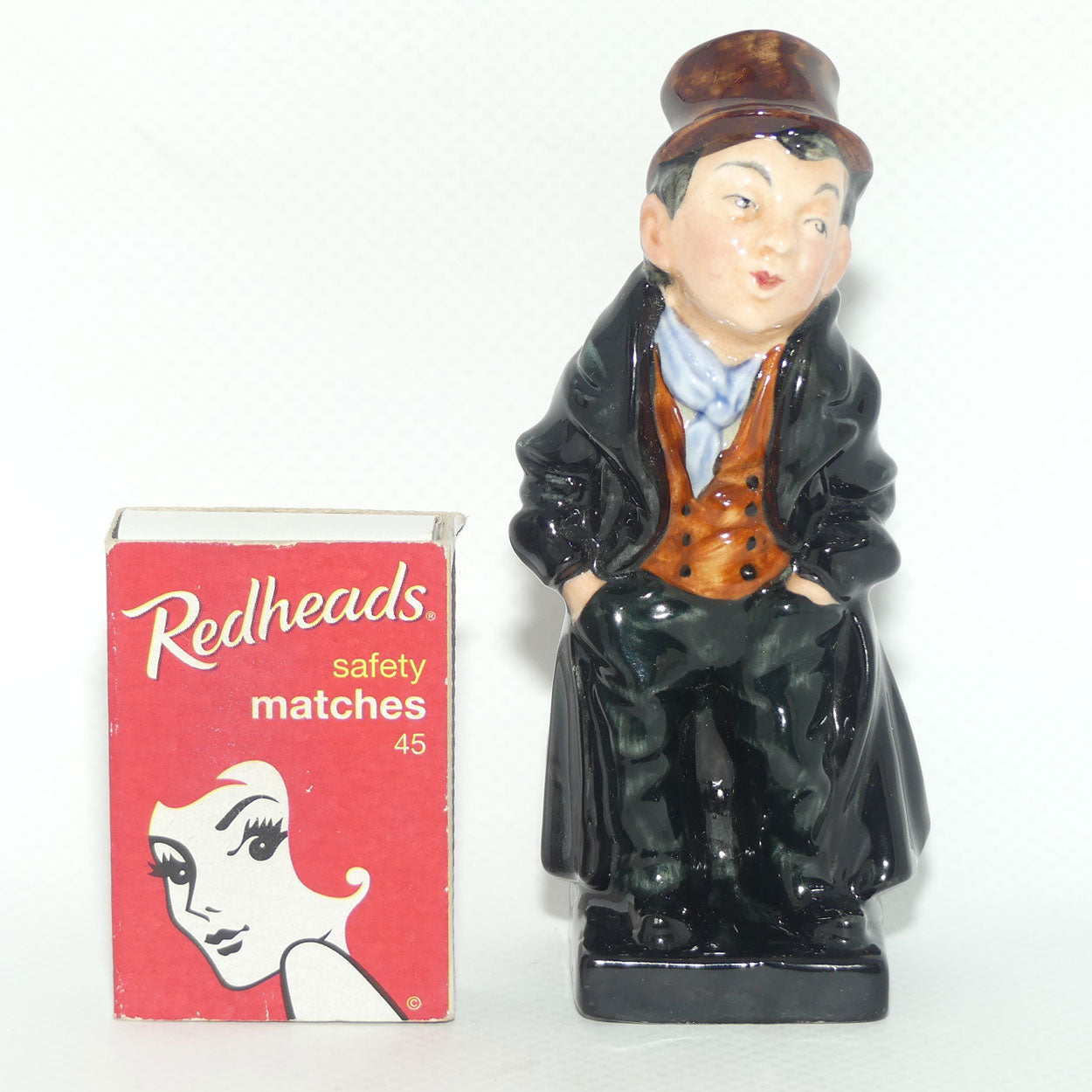 M55 Royal Doulton figure Artful Dodger