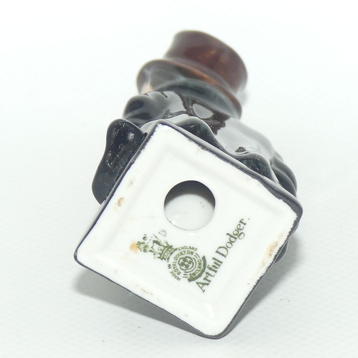 M55 Royal Doulton figure Artful Dodger | #2