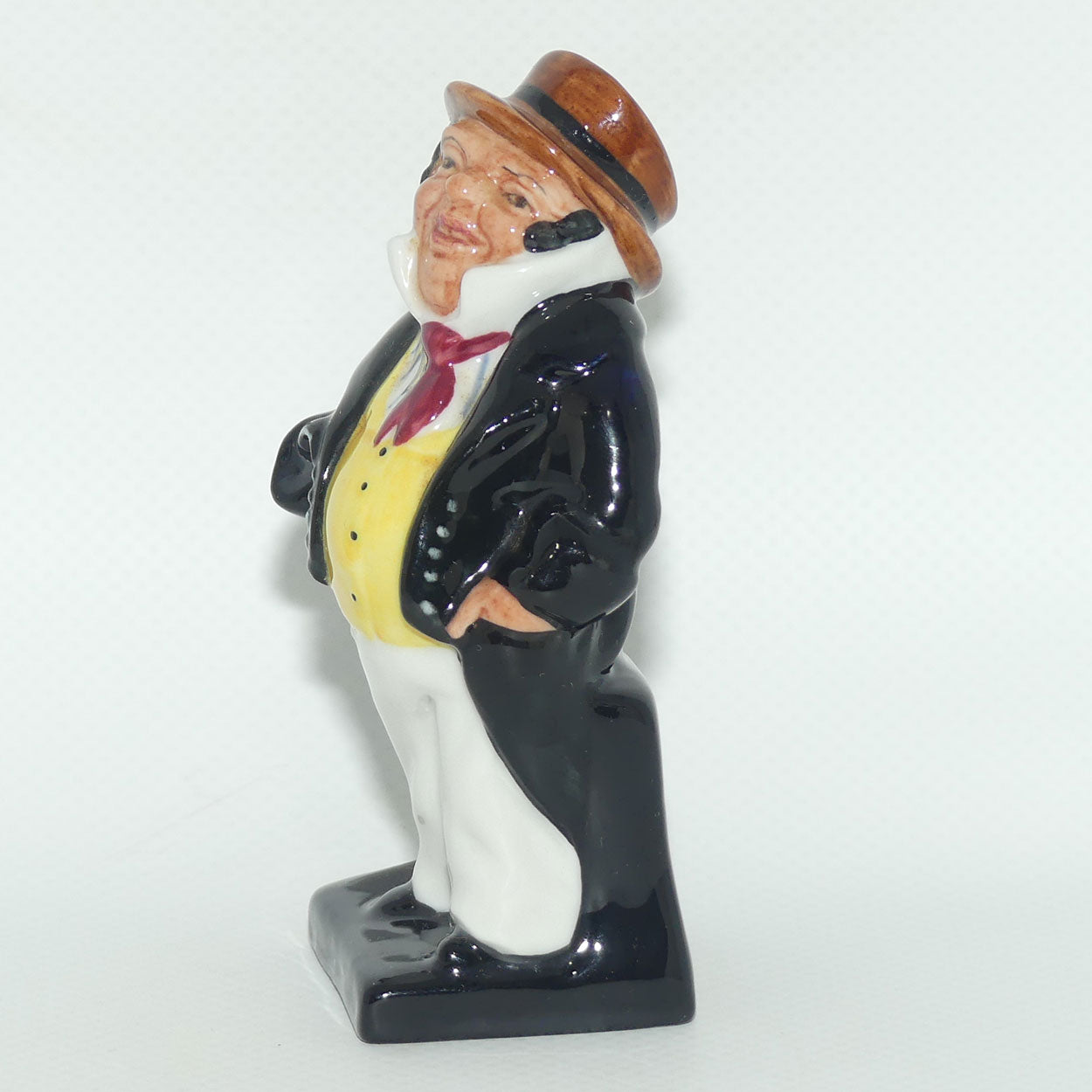 M77 Royal Doulton figure Captain Cuttle #1