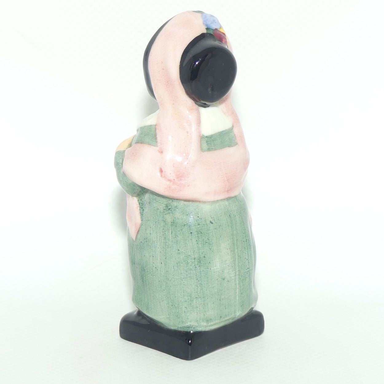 M86 Royal Doulton figure Mrs Bardell