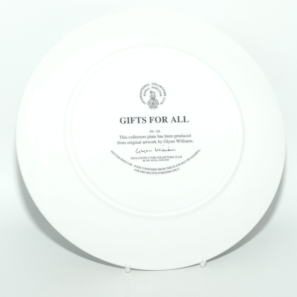 Royal Doulton plate PN102 | Christmas | Gifts for All | boxed