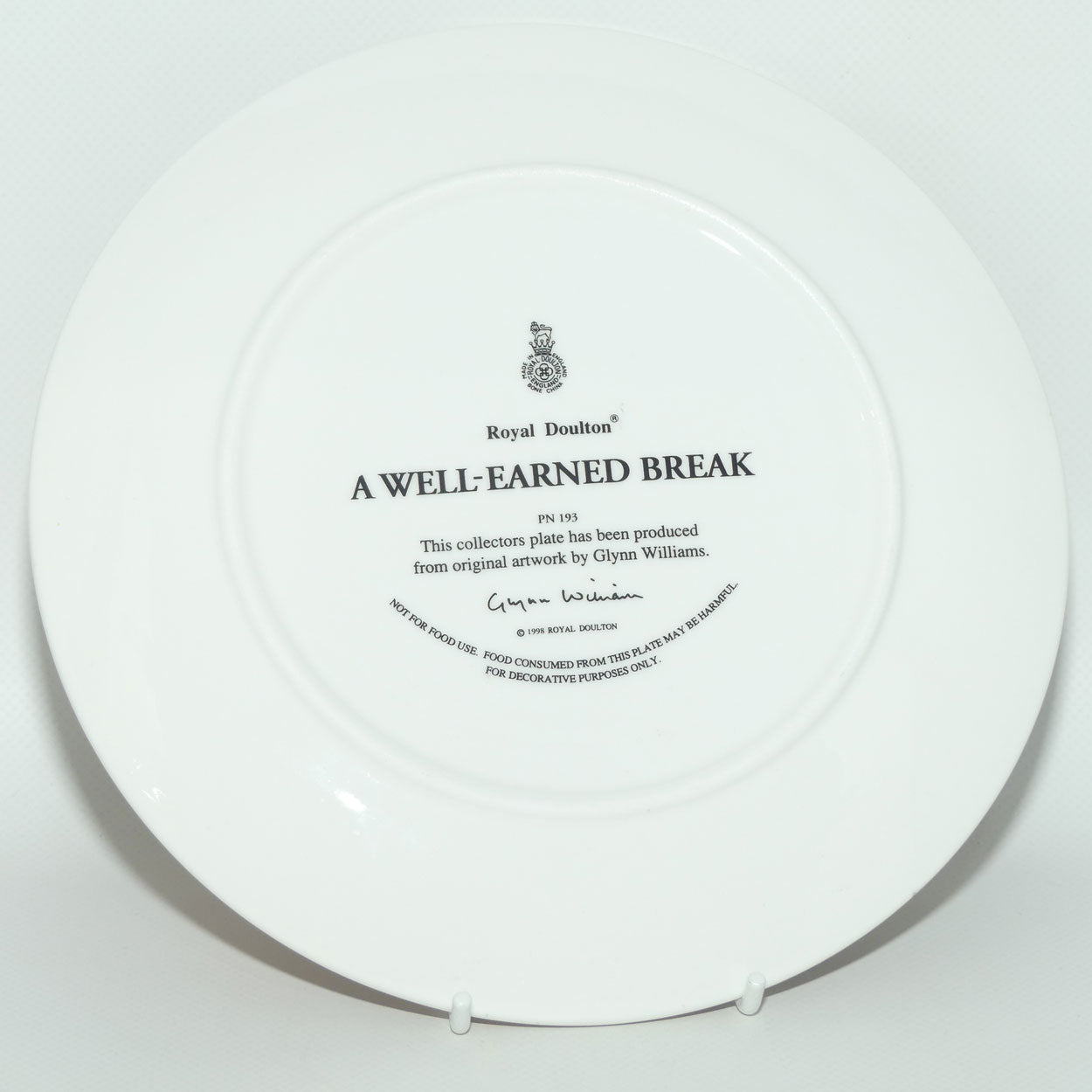 Royal Doulton plate PN193 | Christmas | A Well Earned Break | boxed