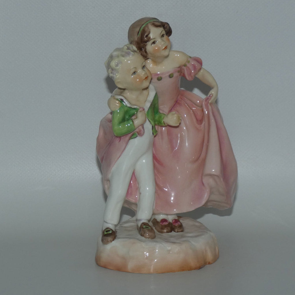 rw3149-royal-worcester-sister-figure