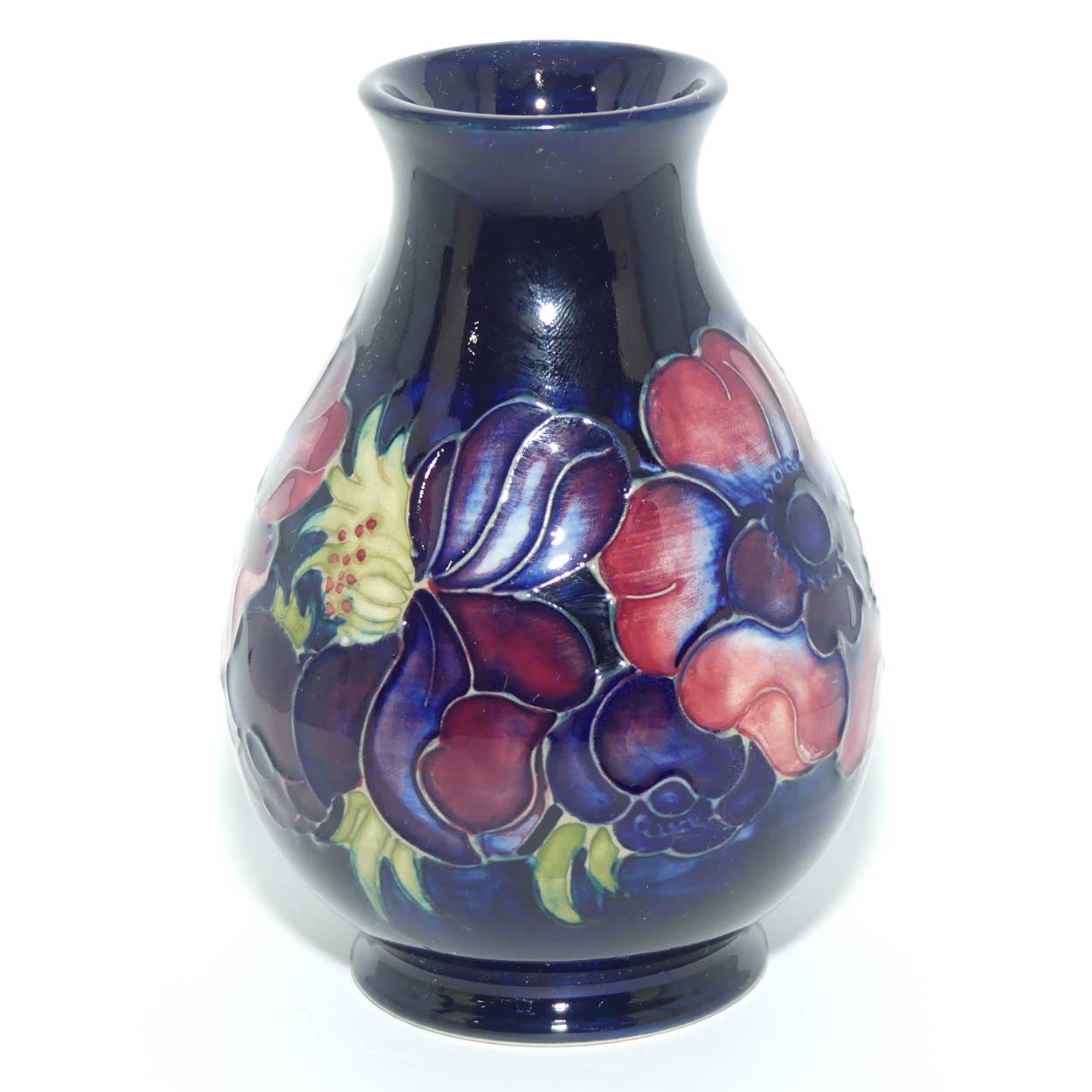 Walter Moorcroft Anemone Blue vase | Shape 7/5