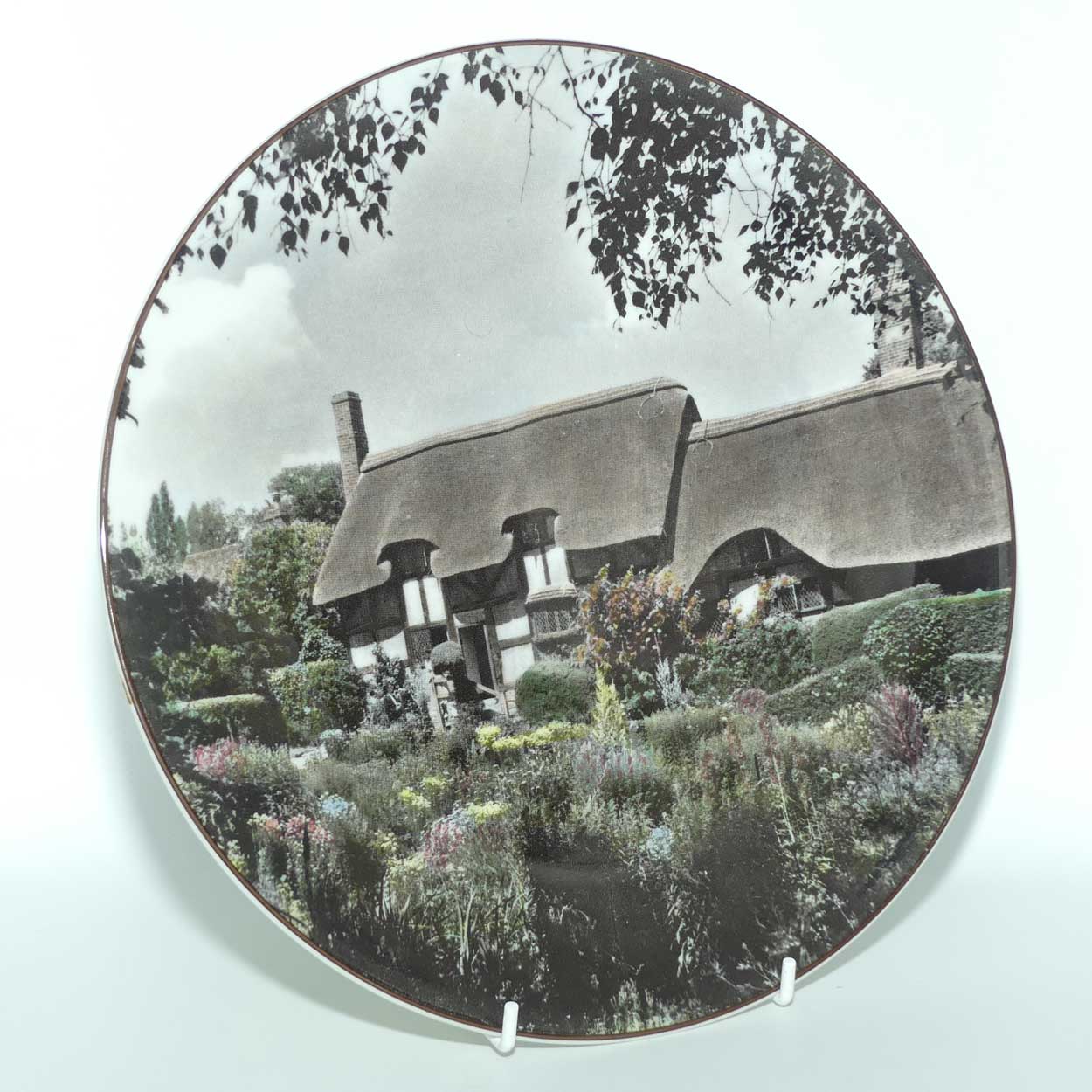 Royal Doulton Historical Britain plate | Anne Hathaway's Cottage Shottery | TC1027